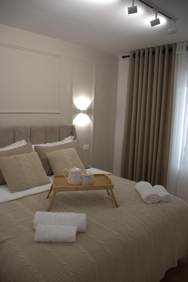 Square Inn Tirana City Center Exterior foto